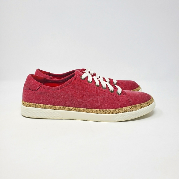 vionic canvas sneakers